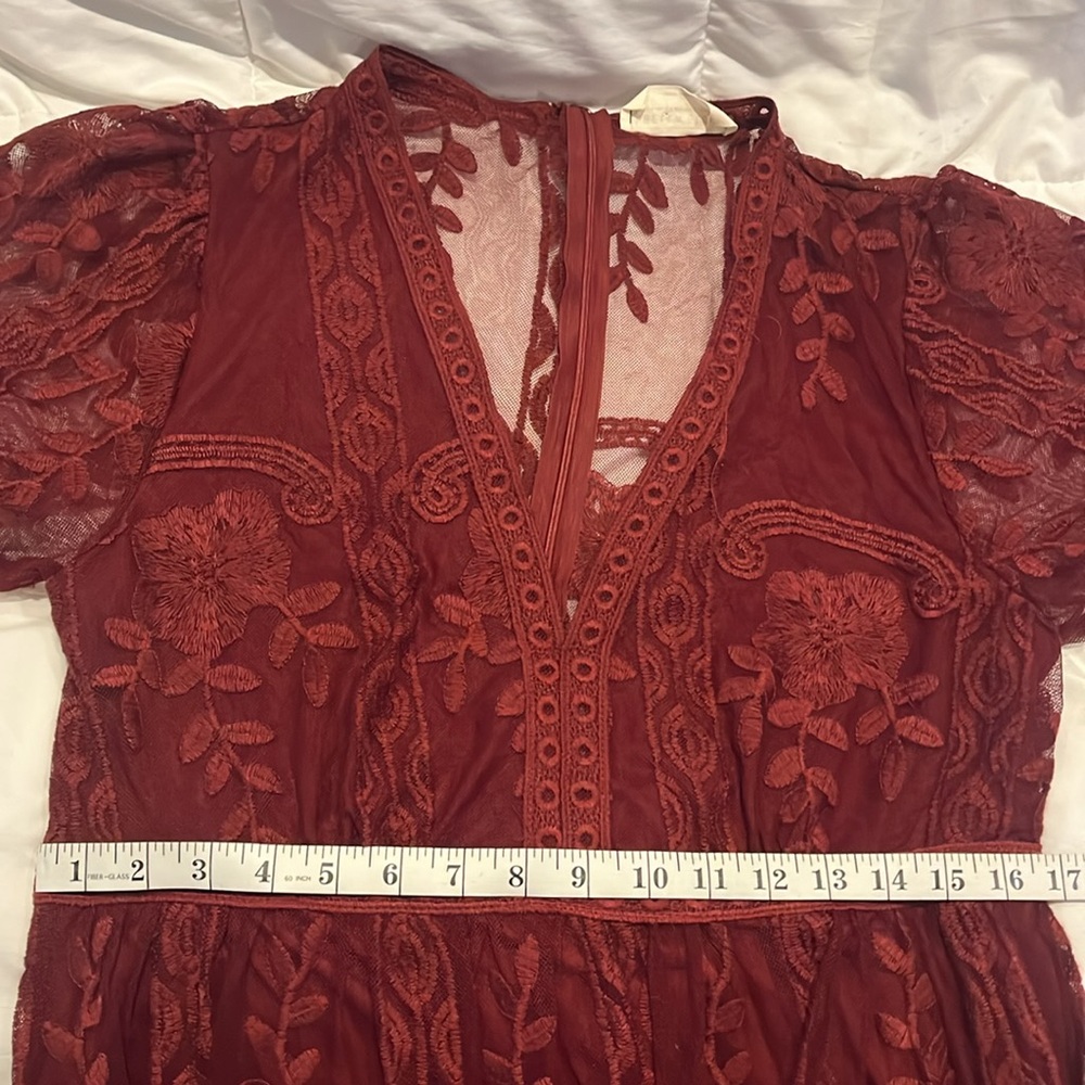BELLA ELLA BOUTIQUE XL Light My Fire Deep V Neck Lace Wine Maxi Dress - Picture 15 of 16
